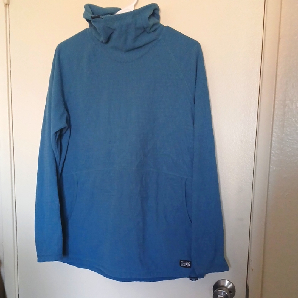 Mountain hard wear blue pullover